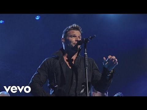 Ricky Martin - It's Alright (Live Black & White Tour)