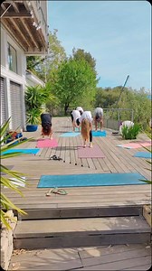 4.7K views · 38 reactions | Yoga pour tous... Pour le corps et l'esprit.覆 Pour ressentir des choses et pour le plaisir de bouger ☺️ Cours collectifs pour débutants (inscription et démarrage tout au long de l'année) www.yogalinice.com | Yogalinice | Facebook