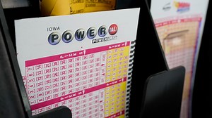 Feeling lucky? Here's where you should buy a Powerball ticket (based on data)
