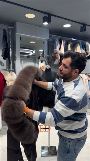 Erdal demirci on Instagram‎: "😍🤩😍Our 80 cm padded jacket features a hood fully trimmed with premium natural fox fur. The fur on the hood is detachable and removable, allowing you to adjust it whenever you wish. Made from high-quality waterproof fabric, this jacket offers both elegance and everyday comfort. Crafted with first-class workmanship and top-tier materials. 📲 For orders: WhatsApp: +90 546 216 75 19 🌍 Worldwide shipping available. جاكيت مبطن بطول 80 سم، يتميز بغطاء رأس محاط بالكامل 
