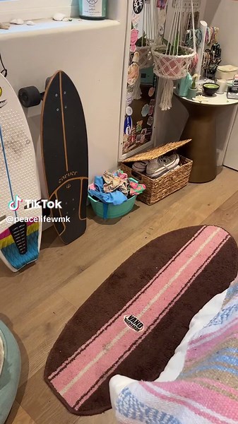 Beachy Surf Room Decor Ideas | Summer Room Inspiration