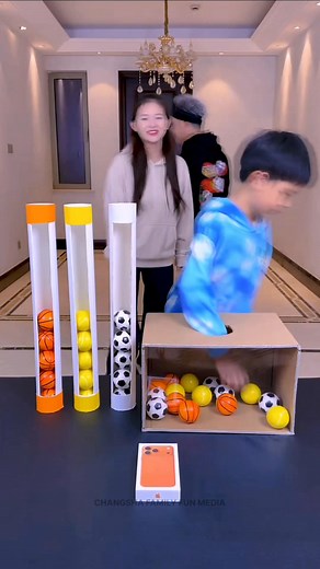 1.4M views · 17K reactions | The ball-touching challenge was so exciting! I'll save it for later!!! ##fbreelsfyp #viralreels #fbreelsfypシ゚viralシ #reelschallenge #fb #viralreels #changshaffm #changshafamilyfunmedia #am549 #changsha #family #familytime #Funny #PartyGameChallenge #DoYouChallenge #highlightseveryone #followerseveryone #everyonehighlights Facebook Facebook for Creators | Changsha Family Fun Media | Facebook