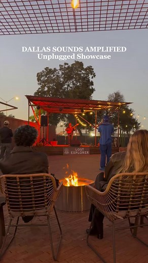 Fall nights, live music, and good vibes 🍂✨ The Dallas Sounds Amplified showcase brought together local talent, unplugged tunes, and that perfect autumn energy at Far Out. Stay tuned on Dallas Sounds for more nights like this! 🎶 dirtyu by Sam Cormier #DallasMusic #FallVibes #LiveMusicDallas #DallasSounds #LiveMusic | Visit Dallas