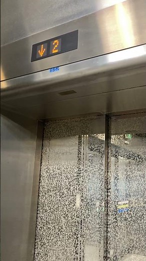 Toshiba ELFRESH (CV260 New SPACEL-EX) Tn. Elevator (Arr) - Shimbashi Ekimae 2, Tokyo Japan 東芝エルフレッシュ