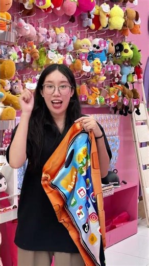 iPhone17promax is fully charged #bemorishow #shorts #capybara #teddybear