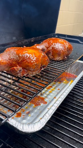 Who needs ham when the hens look like this? Instructions 📝 Season 2 Cornish hens with oil Durtty Bird Rub and let them sit 30 minutes. Mix glaze: honey, Dijon, orange juice zest, a little Memphis Bussin’, butter, and finish with a splash of bourbon. Smoker: 275°F for 1 hr 15 min. Start glazing once the skin browns. Finish at 350°F until hens hit 165°F. Rest 10 minutes. Oven: 375°F for 50–60 minutes on a wire rack. Glaze every 15–20 minutes. Broil 2–3 minutes at the end to caramelize. Pull at 16