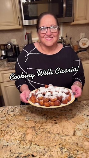 Delicious Frittole Recipe: A Tasty Italian Dessert!
