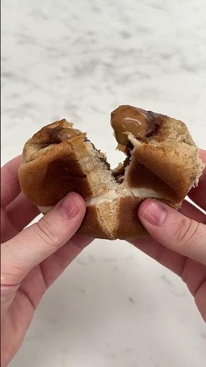 Woolies Biscoff hot cross buns TASTE test | Woolworths TASTE