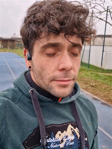 "Signalé comme fraude potentielle"...🙌🏻😌❤️ Et puis ca coupe ta musi...