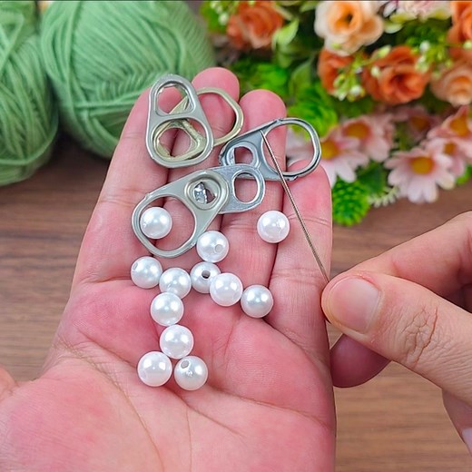 I made it with marbled thread and a can opening ring and got the order. #crochet #knitting | Knitting Design İdeas