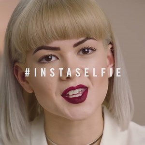 This is exactly how you can apply our Insta Duo Contour Sticks! Thanks us later 😉 | Rimmel London AU