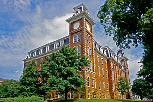 Active shooter alert at University of Arkansas: Live updates