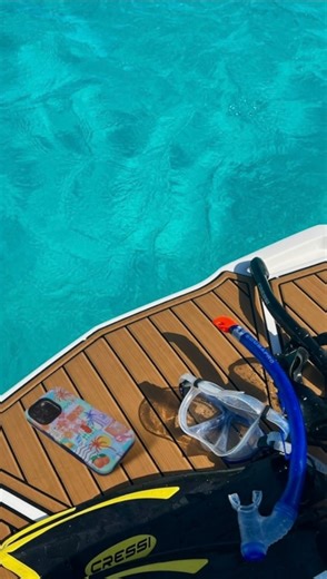 Take this as your sign to customize your own Love Island x Casely phone case📱🌴💗 | Casely