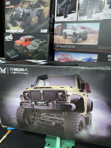 Ultimate RC Land Rover Defender Conquers Off-Road Terrain | Scale Trail Adventure!#4x4rwd #offroad