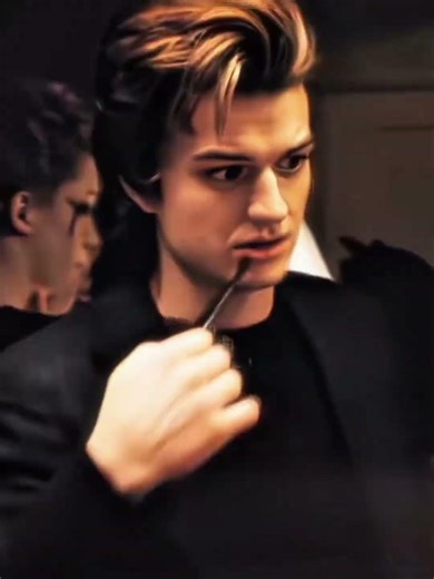 “It’s too big it’s not gonna fit” Steve Harrington edit | #edit #steveharrington #strangerthings