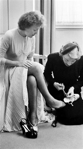 Marlene Dietrich & Edith Piaf: A Rare 1952 Wedding Shoe Moment #history