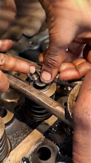 Expert mechanics perfectly install valve keepers on cylinder heads#shorts #satisfying #working #diy