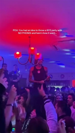 Bring back living in the moment 👏🏽 next NO PHONE party - Sunday 1st of February 📵 #offgrid #houseparty #nophones