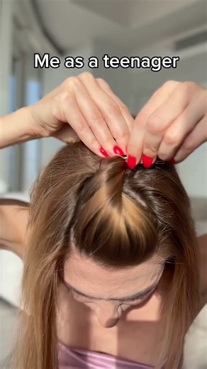 Teenagers now vs me as a teenager 😂 2000’s kids vs 2020’s kids