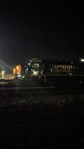 CSX switch train coming out of the yard then stops