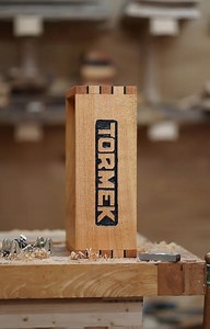 Paul Katz on Instagram: "Hot or not 🔥 | Werbung Neuer kleiner Stecheisen Schrank aus Kirsche mit Ebenholz Details in Zusammenarbeit mit @tormek_sharpening. Nach und nach werden die Werkzeugschränke einheitlich. Über der Schärfstation macht sich das Teil ganz gut ✌️ Video zur Schärfstation gibt es ebenfalls auf meinem Profil. Vielen Dank an Tormek für die Unterstützung. Viel Spaß mit dem Video 🌿 . New home for the chisels ✌️ Together with @tormek_sharpening I made this little tool cabinet. Used