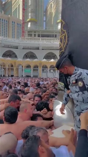 Masha,allah Makkah live madina live 🕋🥺#makkah #madina #shorts #hajjlive #shortvideo #ramadan #haji