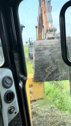 Pullin the puller #draintile #drainagepipe #nohltiling