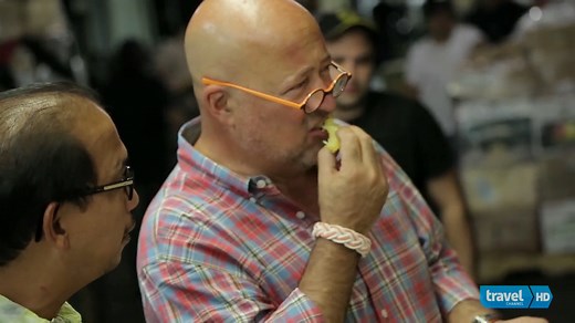 Andrew Zimmern Eat Italian at Fratelli's | Bizarre Foods
