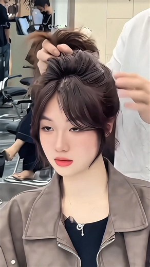 How to Hide Large Forehead & Thin Hairline 💇‍♀️ #hairhacks
