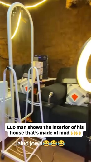 𝗞𝗲𝗻𝘆𝗮 𝗚𝗼𝘀𝘀𝗶𝗽 𝗖𝗹𝘂𝗯 on Instagram: "Luo man shows the interior of his house that’s made of mud.🙌🙌 🎥@ : zero pressure"