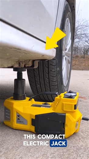 449K views · 2.1K reactions |  This Small Device Can Lift an Entire Car in Just Seconds!  This compact yet powerful hydraulic device can raise an entire car effortlessly within seconds. Designed for mechanics, garages, and car enthusiasts, it saves time and boosts safety during repairs. A true innovation in automotive technology and engineering efficiency! Credits: Janvitha /YT, travelmate_sa /YT, Twomore4.4 /YT #CarTech #AutoRepair #Innovation #jack #carlifting | OnyN News | Facebook