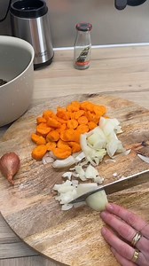 32K views · 304 reactions | Une de nos recettes préférées à la maison  surtout attendez bien #fypシ #tiktokfood #fb #fbreelsfypシ゚ #recette #reelsviralfb #recetas #recettefacile #recetterapide | Not So Superflu | Facebook