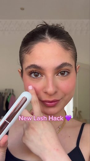 Transform Your Lashes with the Calisi Curler