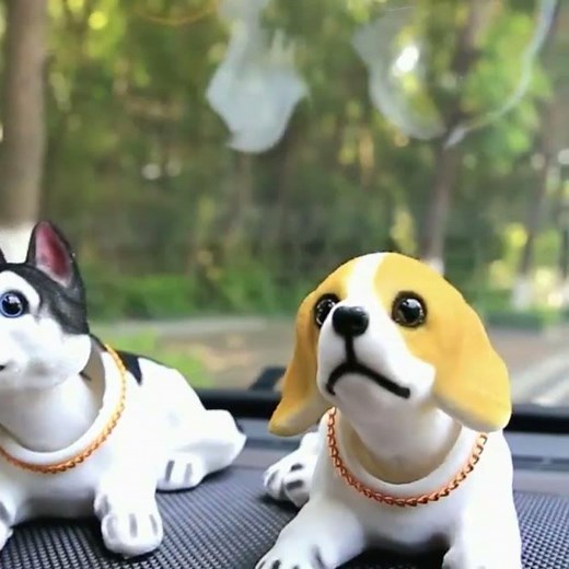 Doll Nodding Dog Shaking Head Resin Simulation Car Dog Toy Dashboard