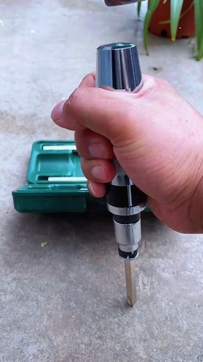 7PCS Professional Portable Impact Driver Screwdriver For Loosening Frozen Bolts And Stubborn Fasteners With Non-Slip Handle## impact screwdriver # percussive multi-functional broken screw extractor # hardware tools # High performance utility #fyp #foryou #tiktokshop #goodthing