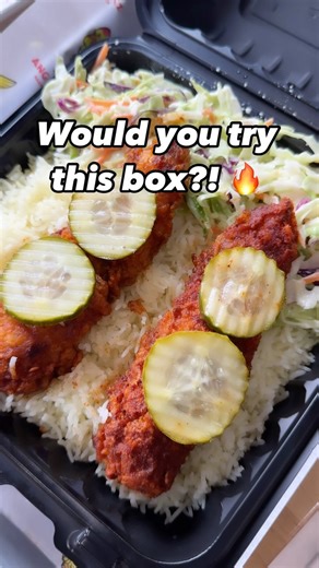 POV: you wake up from a nap and this is the first thing you see 👀😮‍💨 Two HOT tenders over buttery rice with crunchy slaw and pickles, we’d think we were still dreaming!! 🤩🔥 #AngryChickz #naptime #hangry #ComboPlate #hotchicken #friedchicken | The Angry Chickz
