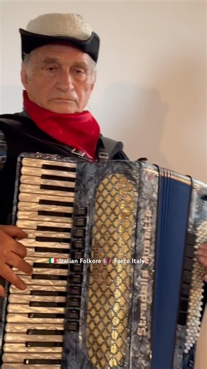 Accordion 🪗 Italian Folklore in Full Force | Italy