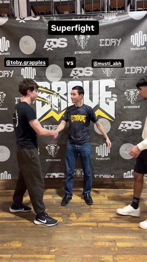 Grappling Techniques Face Off: Respect in No-Gi Fighting