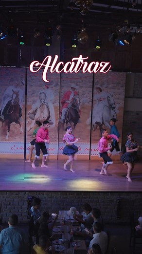 🌟 ¡Atención amantes de la cultura peruana! 💃 Descubre nuestra nueva joya artística: ¡El Alcatraz en Dpaso! 🎶🇵🇪 Sumérgete en la elegancia y el ritmo de esta danza tradicional. ¡Únete a nosotros y sé testigo de la belleza de la danza peruana en Dpaso! 👇 #ElAlcatraz #DanzaPeruana | Dpaso Perú