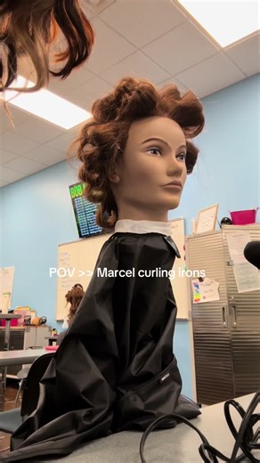 This was my first time using a Marcel wand when I started school. Anyone who has used one knows the first time using it is kinda difficult. Its much different compared to regular curling iron. It take practice for sure and now I can put in my hand like its nothing this is proof that it really does take practice #hair #hairschool #aveda #cosmotology #cosmostudent