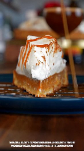 Pumpkin spice, but make it grown 🤤 @kahlua Pumpkin Spice Meringue Pie - smooth, warm, and easy to fall in love with 🍂 Served with a Pumpkin Spice Espresso Martini for the full autumn moment Pie Pastry: 1 ¼ cups (155g) flour ½ cup (115g) cold butter (cubed) 1 tbsp caster sugar 1 egg ¼ tsp salt 3–4 tbsp ice water Filling: 425g pumpkin purée ¾ cup (150g) brown sugar 2 eggs 1 cup (250ml) cream ¼ cup (60ml) Kahlúa 1 tsp vanilla 2 tsp cinnamon ½ tsp nutmeg ½ tsp ginger ¼ tsp cloves Pinch of salt To 