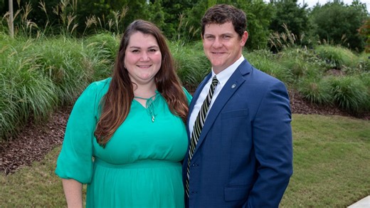 Meet Louisiana's top young farming couple harvesting sunflowers, soybeans and steaks