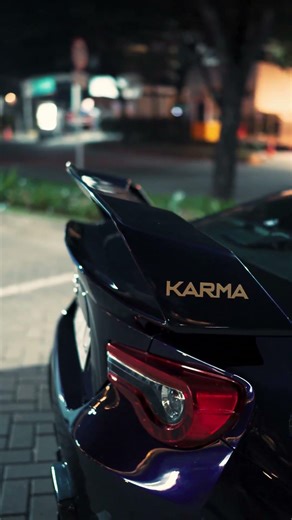 Dengan konfigurasi mesin depan dan penggerak roda belakang, Toyota 86 sebuah standar baru berkendara