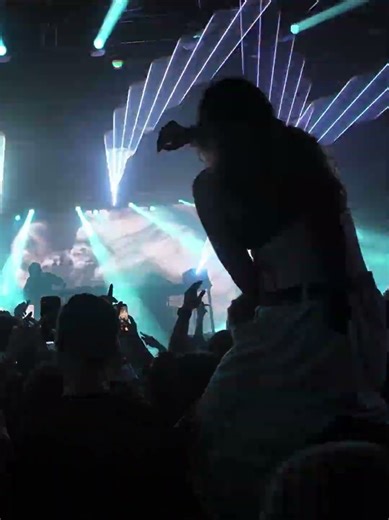 Alan Walker - Faded - live performance in Washington DC