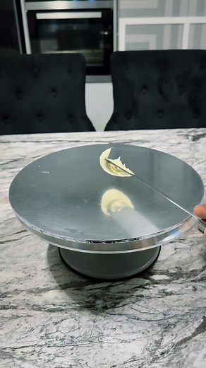 3.2K views · 11 reactions | Part 1: Fill and stack a 5 layers cake with me using buttercream frosting. #cakedecorating #buttercream #cakelayers #spongecake #caketutorial #tutorial #howtoinstagram #howto #btsvideos #bakerofinstagram #manchesterbaker #cakesofinstagram #buttercreamcake #easycakerecipe #explorepage✨ #fypage #homebaker #selftaughtbaker #cakes_byjeannealine #spongecakerecipe #spongecake #recipe | Jeanne Aline | Facebook