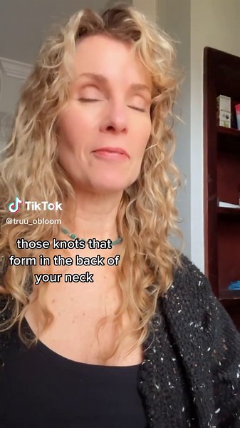 Untangling Nape Knots with Conditioner Bar: Hair Tips & Tricks