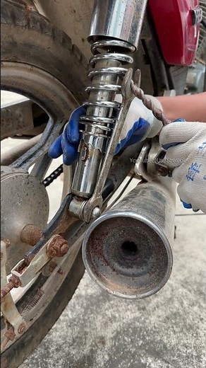 How to adjust motorcycle preload without tools