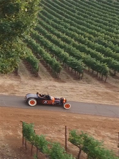 Take a ride with Smoke & Sauce off my album Asphalt Walk! Streaming everywhere you get music! #new #music #rock #blues #car #drivingmusic