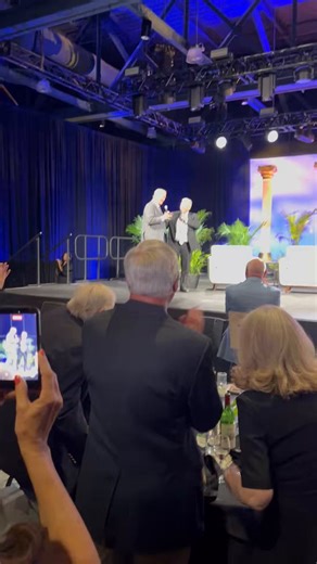 A night I will remember forever. Congrats to Peter Jacobsen on receiving the Dave Marr Award. Thanks to Jane Wandmacher and Bryan Naugle for letting me sit in and experience this. I will never be in a room with this lineup of golf legends again in my life @InsperityInvtnl