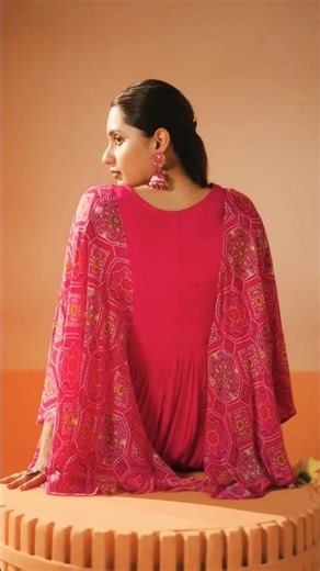 Trending Pakistani suit design for girls #fashion #dress #trending #partywear #plazzosuits #shorts